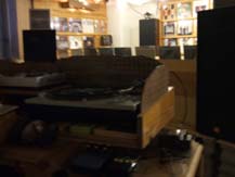 アウトレコード　DJブース
